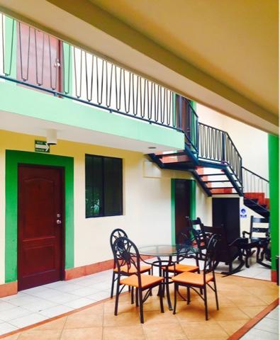 Hotel Plaza Cosiguina Чинандега Экстерьер фото